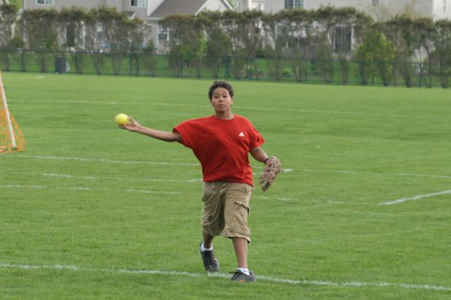 018-KevinSideArm.jpg ...